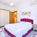 Kayakoey 3 Bedroom Secluded With Private Pool Hot Tub ヴィラ フェティエ
