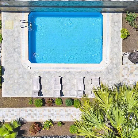 Kayakoey 3 Bedroom Secluded With Private Pool Hot Tub フェティエ